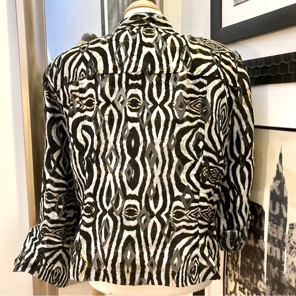 Shear burnout zebra patterned jacket - Picture 5 of 10